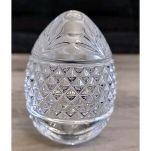 Clear Cut Crystal‎ Glass 3.5" Egg Paperweight France
